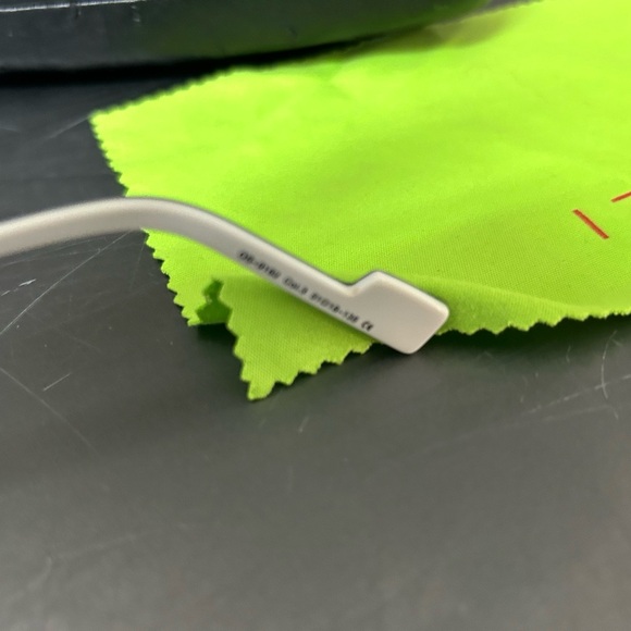 Izumi glasses in lovely purple and white .  Nice details on the sides - Picture 13 of 14